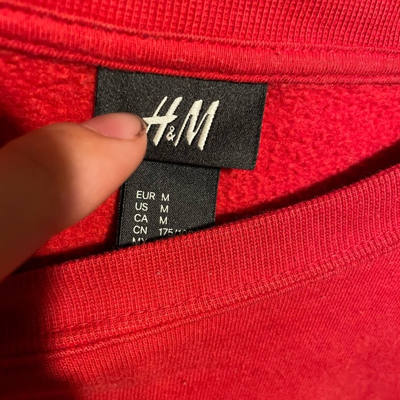 M H&M Fantastique Sweater - Picture 2 of 3